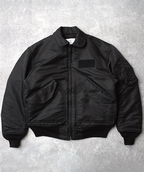 YMCLKY(ワイエムシーエルケーワイ)の「米軍タイプ CWU-45/P MIL-J-83388B フライトジャケット YMCLKY. #JJ406YN(ミリタリージャケット・メンズ・ブラック・LARGE)」の1枚目の写真