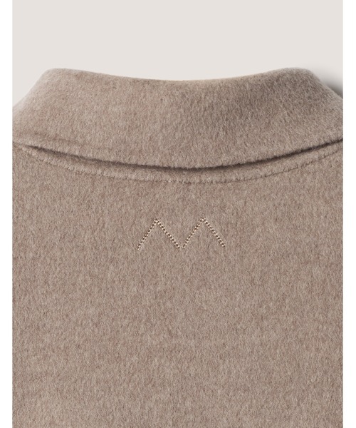 Maison Kitsune(メゾンキツネ)の「DOUBLE-FACE BELTED WOOL COAT(チェスターコート・レディース・ブラウン系その他・S/XS/L/M)」の4枚目の写真