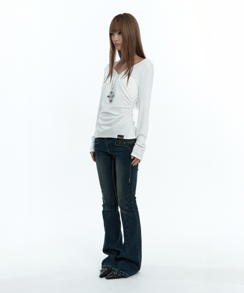 ROUGHNECK(ラフネック)の「シャーリングヘンリーネック長袖 ホワイト(Tシャツ/カットソー・レディース・その他・MEDIUM/SMALL)」の3枚目の写真