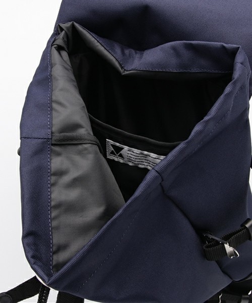 MAKAVELIC（マキャベリック）の「【MAKAVELIC】ダブルベルトデイパック/TRUCKS DOUBLE BELT DAYPACK[MEDIUM]/3104-10103（バックパック/リュック・レディース・ネイビー/ホワイト/ブラック・FREE）」の5枚目の写真