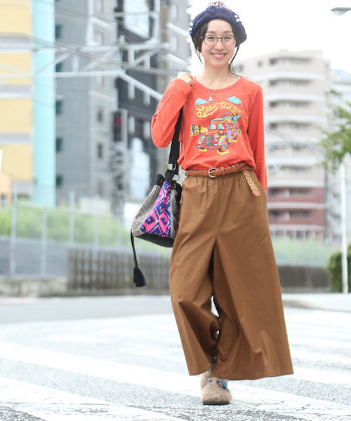 チチカカ（チチカカ）の「サイケバス　ロングＴシャツ　　　　　　　　　　（Tシャツ/カットソー・レディース・ホワイト/マスタード/レッド/グリーン・FREE）」の12枚目の写真