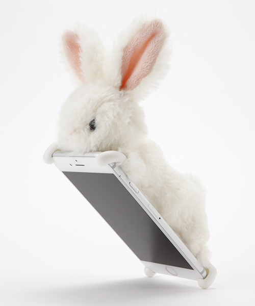 SIMASIMA(シマシマ)の「【ZOOPY】 ぬいぐるみiPhoneカバー iPhone 8/7/6s/6対応(モバイルケース/カバー)」|ホワイト