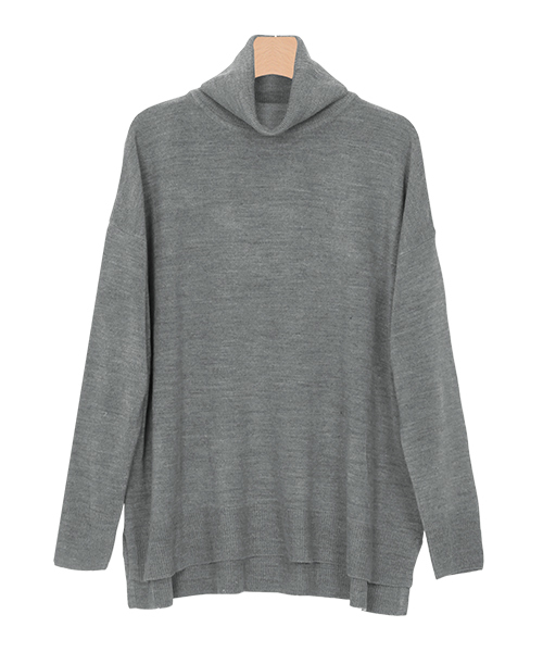 Pierrot（ピエロ）の「リッチカシミアタッチ オーバーサイズ タートルニット（ニット/セーター・レディース・ボルドー/杢グレー/グレイッシュベージュ/キャメル/ネイビー・L/M）」の2枚目の写真