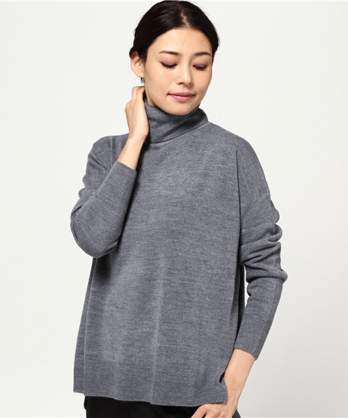 Pierrot（ピエロ）の「リッチカシミアタッチ オーバーサイズ タートルニット（ニット/セーター・レディース・ボルドー/杢グレー/グレイッシュベージュ/キャメル/ネイビー・L/M）」の14枚目の写真