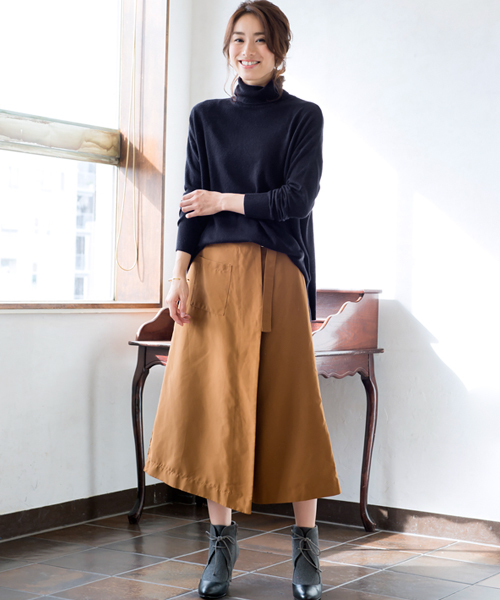 Pierrot（ピエロ）の「リッチカシミアタッチ オーバーサイズ タートルニット（ニット/セーター・レディース・ボルドー/杢グレー/グレイッシュベージュ/キャメル/ネイビー・L/M）」の18枚目の写真