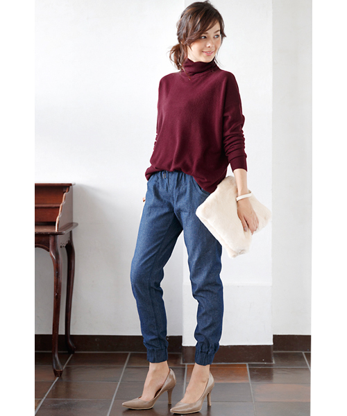 Pierrot（ピエロ）の「リッチカシミアタッチ オーバーサイズ タートルニット（ニット/セーター・レディース・ボルドー/杢グレー/グレイッシュベージュ/キャメル/ネイビー・L/M）」の21枚目の写真