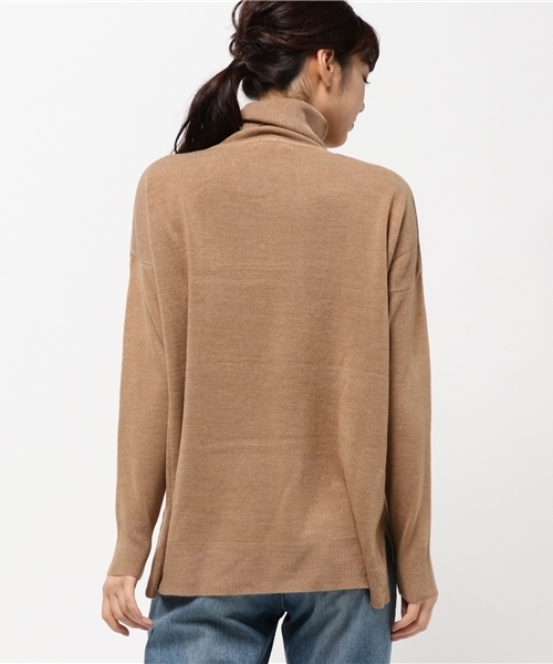 Pierrot（ピエロ）の「リッチカシミアタッチ オーバーサイズ タートルニット（ニット/セーター・レディース・ボルドー/杢グレー/グレイッシュベージュ/キャメル/ネイビー・L/M）」の11枚目の写真