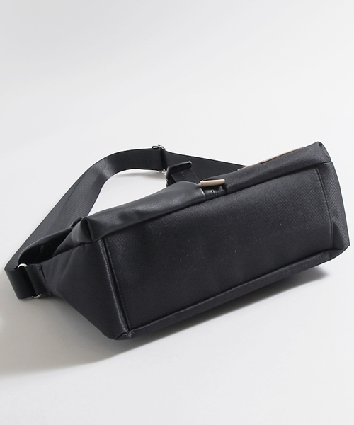 WEGO(ウィゴー)の「WEGO/メタルバックルフラップショルダーバッグ(ショルダーバッグ・メンズ・グレー/ネイビー/ブラック・FREE)」の7枚目の写真