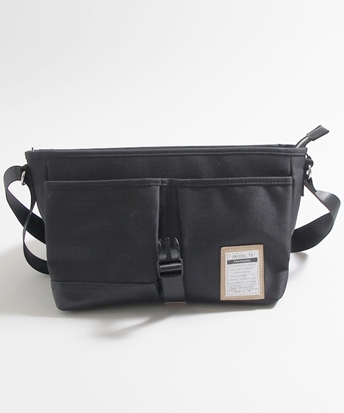 WEGO(ウィゴー)の「WEGO/メタルバックルフラップショルダーバッグ(ショルダーバッグ・メンズ・グレー/ネイビー/ブラック・FREE)」の6枚目の写真