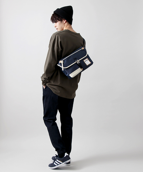 WEGO(ウィゴー)の「WEGO/メタルバックルフラップショルダーバッグ(ショルダーバッグ・メンズ・グレー/ネイビー/ブラック・FREE)」の18枚目の写真