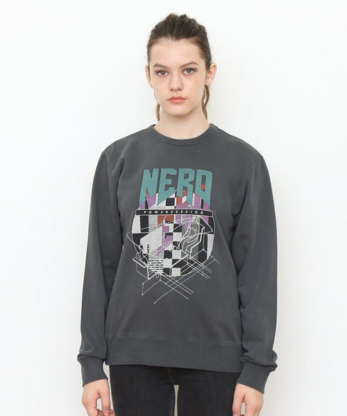 Design Tshirts Store graniph（デザイン　ティーシャツ　ストア　グラニフ）の「ガーメントダイスウェット/フューチャーナードグラフィック（スウェット・メンズ・スミクロ・SMALL/MEDIUM/LARGE/X-SMALL）」の8枚目の写真