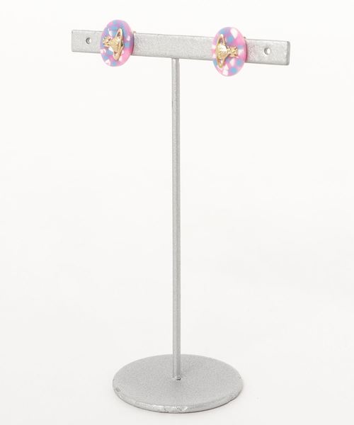 Vivienne Westwood(ヴィヴィアンウエストウッド)の「BE1822/PAULINE EARRINGS(ピアス(両耳用)・レディース・シルバー系その他/ゴールド系その他/シルバー系その他2/ゴールド系その他2・FREE)」の3枚目の写真