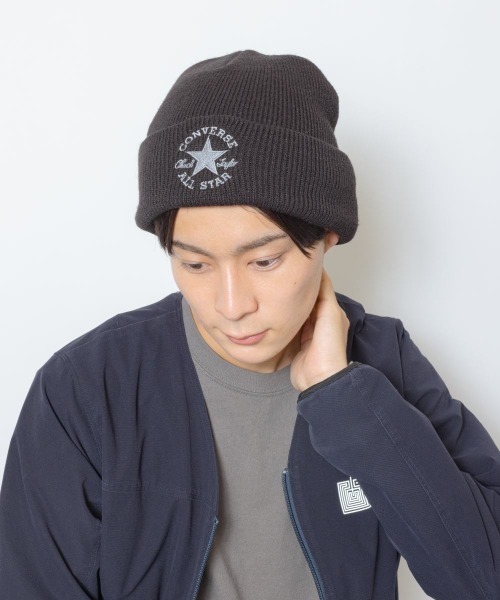 CONVERSE(コンバース)の「【CONVERSE】ANKLE LOGO AC WATCH / 【コンバース】アンクル ロゴ アクリル ワッチ オーバーライド(ニットキャップ/ビーニー・メンズ・ホワイト/ブラック/ベージュ/ネイビー/グリーン/ダークグレー/グレー/ブルー系その他2/ダークオレンジ/ブルー系その他/グレー系その他/ブラック系その他/ブラウン・57~59cm)」の1枚目の写真