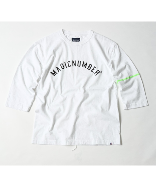 MAGIC NUMBER(マジック ナンバー)の「US COTTON PRINT 3/4 SLEEVE TEE(Tシャツ/カットソー)」|ホワイト