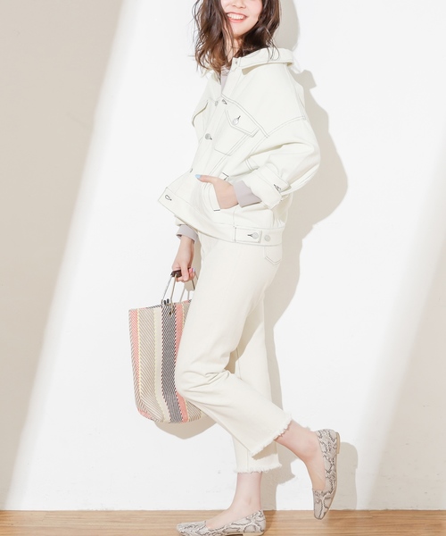 natural couture（ナチュラルクチュール）の「センタープレスデニム（デニムパンツ・レディース・アイボリー/ブルー・SMALL/MEDIUM）」の2枚目の写真