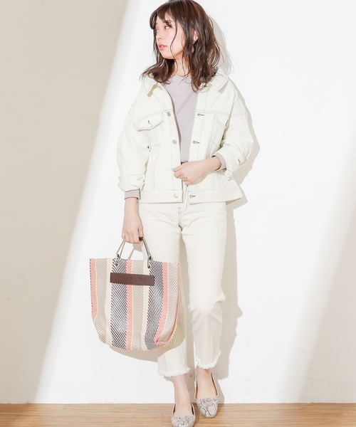 natural couture（ナチュラルクチュール）の「センタープレスデニム（デニムパンツ・レディース・アイボリー/ブルー・SMALL/MEDIUM）」の9枚目の写真