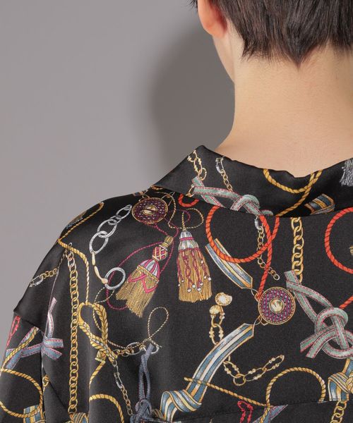 PAGEBOY（ページボーイ）の「チェーンカイキンシャツ（シャツ/ブラウス・レディース・ホワイト/ブラック/ベージュ・FREE）」の7枚目の写真