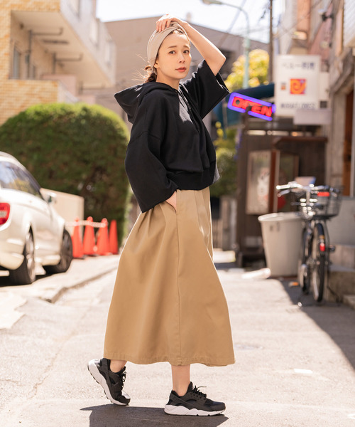 ROOPTOKYO（ループトウキョウ）の「made in standard SHORT LENGTH PULL HOODY（パーカー・レディース・ホワイト/ブラック/グレー/ライム・FREE）」の19枚目の写真