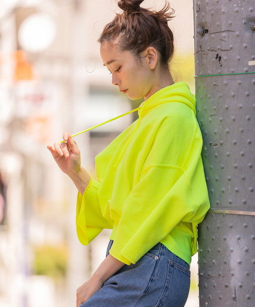 ROOPTOKYO（ループトウキョウ）の「made in standard SHORT LENGTH PULL HOODY（パーカー・レディース・ホワイト/ブラック/グレー/ライム・FREE）」の9枚目の写真