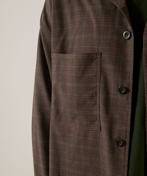 EMMA CLOTHES(エマクローズ)の「TRストレッチ ビッグステッチ L/Sオーバーボックス CPOシャツジャケット EMMA CLOTHES(シャツ/ブラウス・メンズ・ブラック/グリーン/ブラック系その他/ブラウン系その他/ブルー系その他2/ブラウン系その他4/グリーン系その他/ブラウン系その他3/モカ/ブルー/スモークグレー/ブラウン系その他5/ブラウン系その他6/ブラウン系その他7/グレイッシュベージュ/ダークブラウン/サックスブルー/ライラック/ブルー系その他/ブラウン系1・FREE)」の22枚目の写真