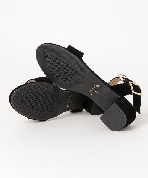 LibertyDoll(リバティードール)の「Liberty Doll / チャンキーヒールセパレートストラップサンダル(5597)(サンダル・レディース・マスタード/オレンジ/ブラック/ベージュ/グレー/シルバー/ロイヤルブルー/ネイビー/レッド/グレイッシュベージュ/ブラック系その他/ホワイト・L/M/LL/S/3L/SS)」の14枚目の写真