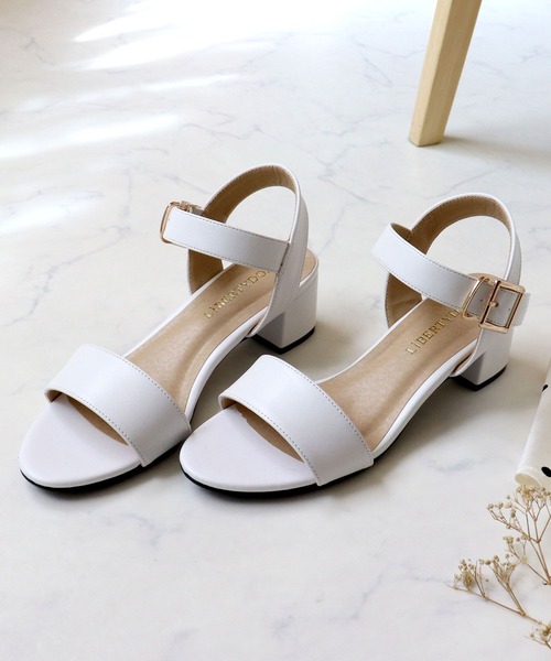 LibertyDoll(リバティードール)の「Liberty Doll / チャンキーヒールセパレートストラップサンダル(5597)(サンダル・レディース・マスタード/オレンジ/ブラック/ベージュ/グレー/シルバー/ロイヤルブルー/ネイビー/レッド/グレイッシュベージュ/ブラック系その他/ホワイト・L/M/LL/S/3L/SS)」の2枚目の写真