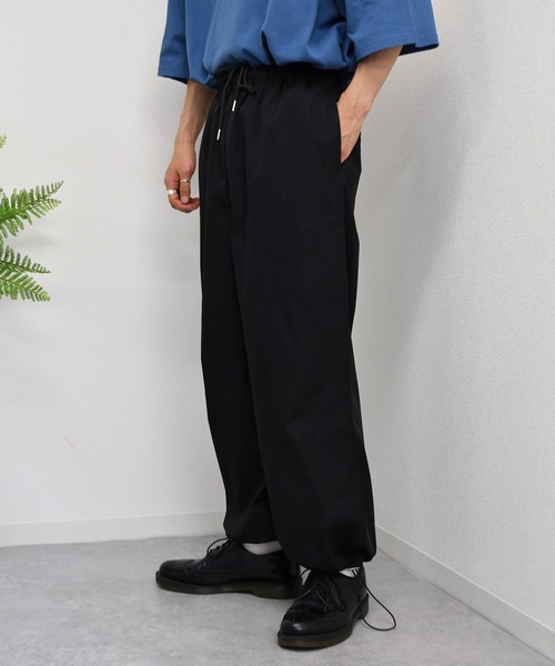 kutir(クティール)の「裾ドローコードワイドスラックス(その他パンツ・メンズ・ライトブルー/ブラック/オフホワイト・SMALL/MEDIUM/LARGE)」の11枚目の写真
