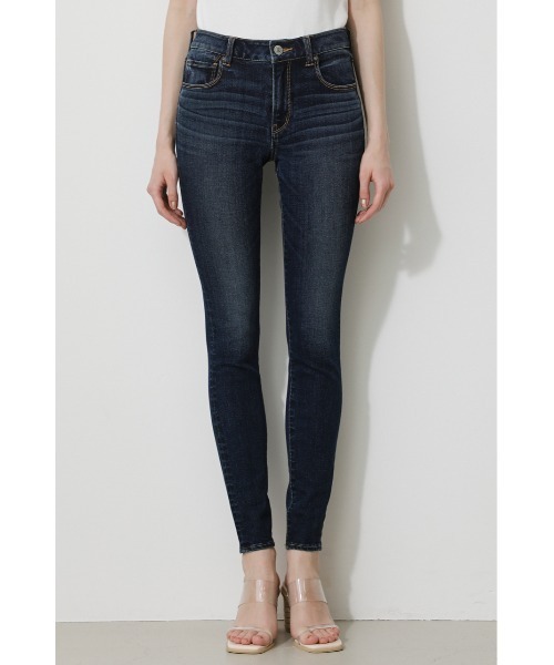 AZUL by moussy（アズールバイマウジー）の「A PERFECT DENIM AIR/アパーフェクトデニムエアー（デニムパンツ・レディース・ブラック/ブルー/ダークブルー・SMALL/MEDIUM/LARGE/X-LARGE/X-SMALL/XX-SMALL）」の3枚目の写真