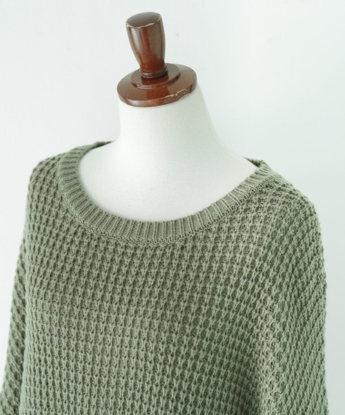 n'OrLABEL（ノアールレーベル）の「『やわらかコクーンワッフルニット』（ニット/セーター・レディース・アイボリー/杢グレー/カーキ/テラコッタ/ブラック/ラベンダー/グレイッシュブルー/モカ・FREE）」の9枚目の写真