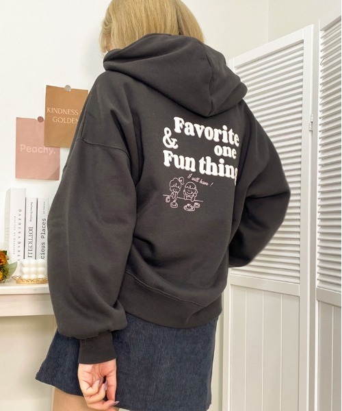 apres jour（アプレジュール）の「アソートプリントフーディ【ZOZOTOWN限定アイテム】（パーカー・レディース・その他/モカ/ラベンダー/ミント/クリーム/ブラック系その他/ライトベージュ/ブラック/アイボリー/オフホワイト・X-LARGE/フリー）」の3枚目の写真