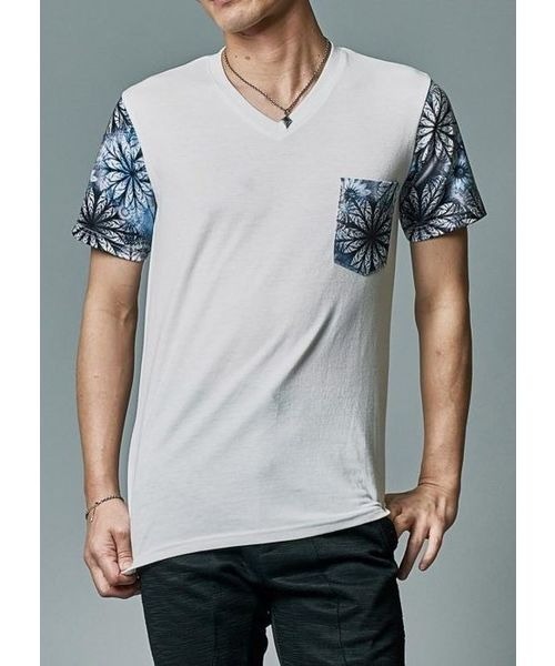 【REGIEVO】セクシーな大人のTシャツ フラワープリント切替ポケット付きTシャツ(Tシャツ/カットソー)|REGIEVO(レジエボ)