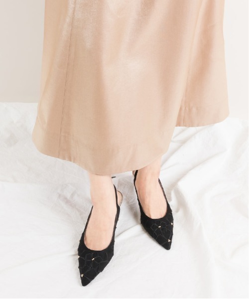 RANDA（ランダ）の「フラワーカットバックストラップパンプス（パンプス・レディース・ブラック/グリーン/クリーム・LL/S/M/L）」の4枚目の写真