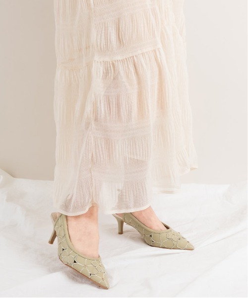 RANDA（ランダ）の「フラワーカットバックストラップパンプス（パンプス・レディース・ブラック/グリーン/クリーム・LL/S/M/L）」の6枚目の写真