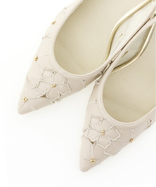 RANDA（ランダ）の「フラワーカットバックストラップパンプス（パンプス・レディース・ブラック/グリーン/クリーム・LL/S/M/L）」の11枚目の写真