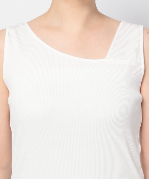 GLOBAL WORK（グローバルワーク）の「Beauteeアシメリブタンク/935347（タンクトップ・レディース・ブラウン/ホワイト/ブラック/アイボリー・MEDIUM/LARGE）」の14枚目の写真