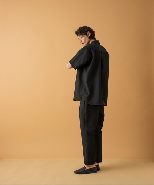 ADAM ET ROPE'（アダムエロペ）の「【吸水速乾/超軽量】ルーズシルエット半袖シャツ/セットアップ対応（シャツ/ブラウス・メンズ・ブラック・S/M/L/XL/XS）」の6枚目の写真