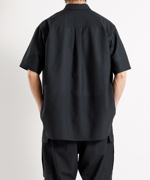 ADAM ET ROPE'（アダムエロペ）の「【吸水速乾/超軽量】ルーズシルエット半袖シャツ/セットアップ対応（シャツ/ブラウス・メンズ・ブラック・S/M/L/XL/XS）」の10枚目の写真