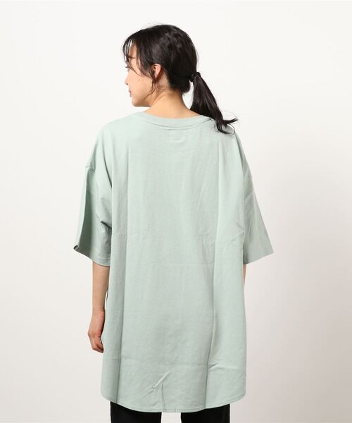 Lee（リー）の「【Lee】ビックラウンドＴシャツ（チュニック・レディース・ホワイト/ライム/ベージュ・M/L）」の4枚目の写真