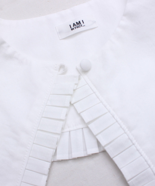 I am I in fact...(アイアムアイインファクト)の「50/ブロード おおきな つけ衿(付け襟・レディース・ブラック/ホワイト・FREE)」の19枚目の写真