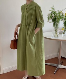 スタンドネックピンタックロングワンピース