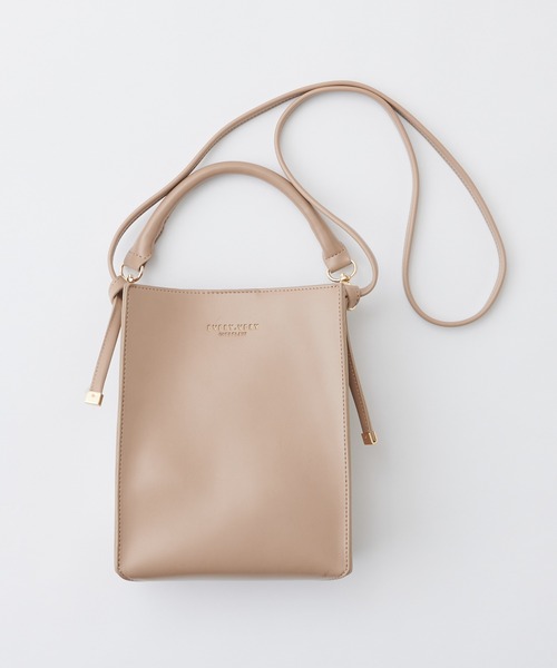 natural couture（ナチュラルクチュール）の「【WEB限定カラー有り】2WAYスクエアショルダー（ショルダーバッグ・レディース・ブラック/ベージュ/ブラウン/オフホワイト/アイボリー・FREE）」の22枚目の写真