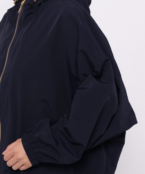 LEPSIM（レプシィム）の「撥水ドルマンマンパ　950781（マウンテンパーカー・レディース・グレイッシュベージュ/ネイビー/ブラウン・MEDIUM/LARGE）」の18枚目の写真