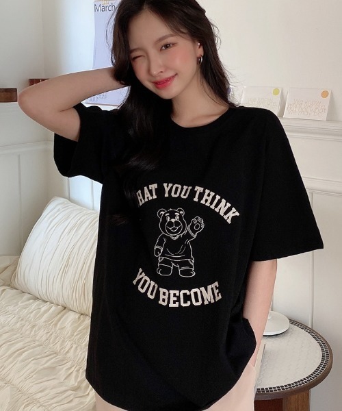 TOEASY(トゥイージー)の「『TOEASY/トゥイージー』you become Short-Sleeved T-Shirt/アーチロゴ フロントデザイン半袖Tシャツ(Tシャツ/カットソー・レディース・ホワイト/ブラック/マスタード・FREE)」の3枚目の写真