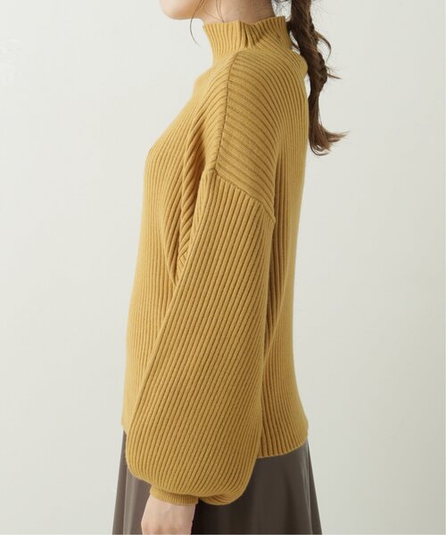 RAY CASSIN（レイカズン）の「ボトルネック袖ボリュームプルオーバー（ニット/セーター・レディース・ブラック/ベージュ/イエロー/ブルー/グリーン/キナリ/オレンジ/モスグリーン/ラベンダー・FREE）」の21枚目の写真