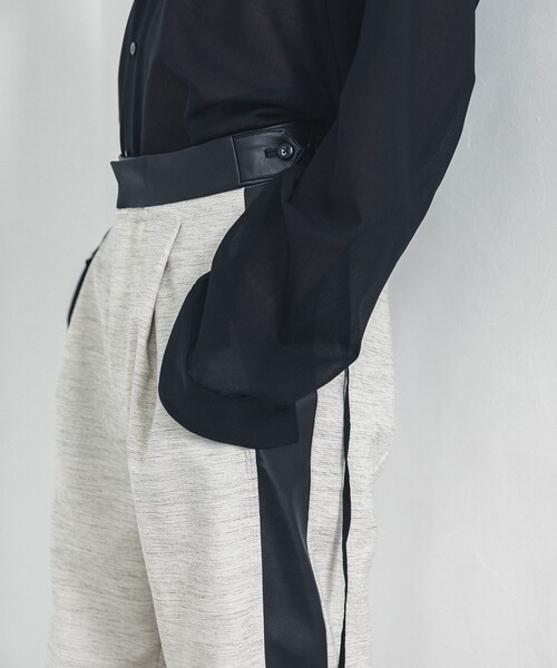 LiNoH(リノー)の「ツイードクロス × シンセティックレザーパンツ/TWEED CLOTH × SYNTHETIC LEATHER PANTS(その他パンツ・メンズ・ホワイト・1/2)」の7枚目の写真