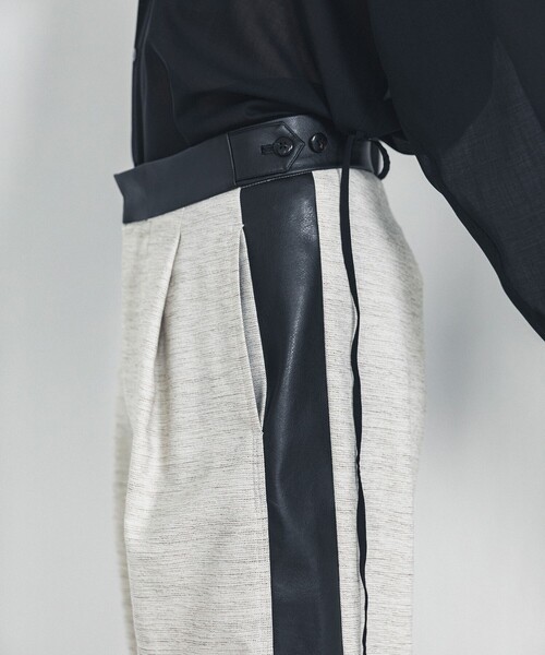 LiNoH(リノー)の「ツイードクロス × シンセティックレザーパンツ/TWEED CLOTH × SYNTHETIC LEATHER PANTS(その他パンツ・メンズ・ホワイト・1/2)」の13枚目の写真