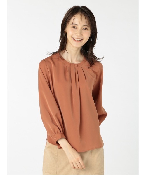 m.f.editorial(エムエフエディトリアル)の「エムエフエディトリアルレディース/m.f.editorial:Women ボウタイ風 クルー 8分袖プルオーバーブラウス(シャツ/ブラウス・レディース・ブラウン/ホワイト・MEDIUM/LARGE)」の1枚目の写真