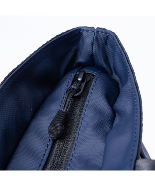 BEAMS DESIGN（ビームス デザイン）の「BEAMS DESIGN（ビームス デザイン）　エラスティックメッシュ 2WAYバックパック（バックパック/リュック・メンズ・ネイビー/ブラック/レッド/ベージュ/グレー/サンドベージュ・FREE）」の17枚目の写真