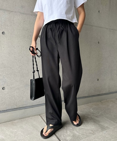 andme(アンドミー)の「レーヨンリネンドロストイージーワイドパンツ(その他パンツ・レディース・ブラック/ブラウン/キナリ/グリーン/イエロー・M/L)」の10枚目の写真