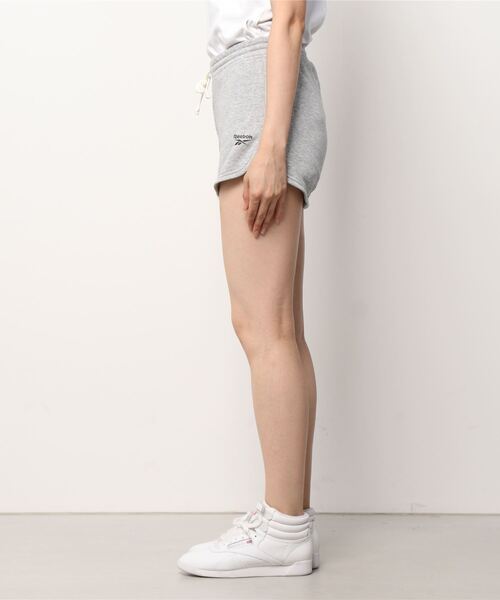 Reebok(リーボック)の「トレーニング エッセンシャルズ ショーツ / Training Essentials Shorts(その他パンツ・レディース・ヘザーグレー/ブラック・X-SMALL/MEDIUM/X-LARGE/XX-LARGE/SMALL/LARGE)」の7枚目の写真